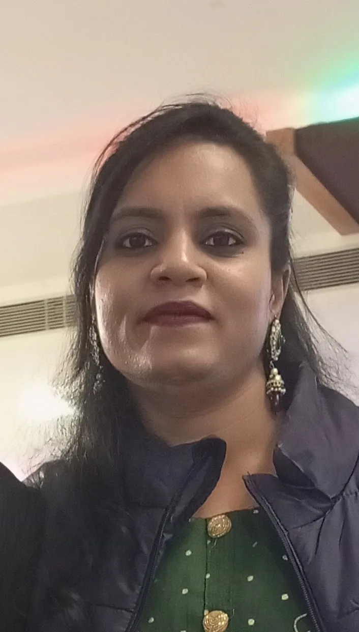 Nidhi Jaiswal, experienced home tutor for All Subjects, Hindi, and Computer for classes 1 to 6