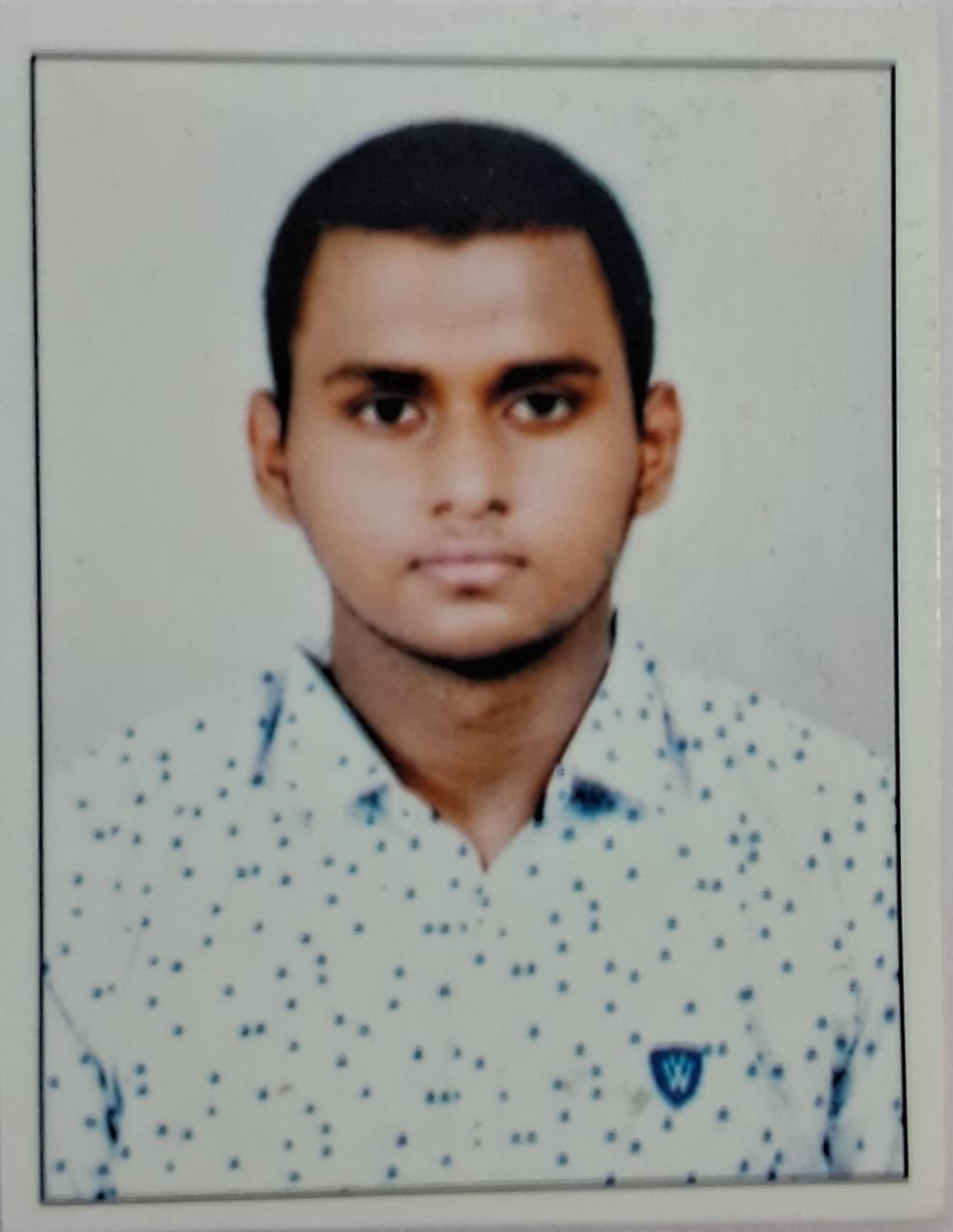 Ankur Chakaraborty, an experienced Science and Mathematics Tutor