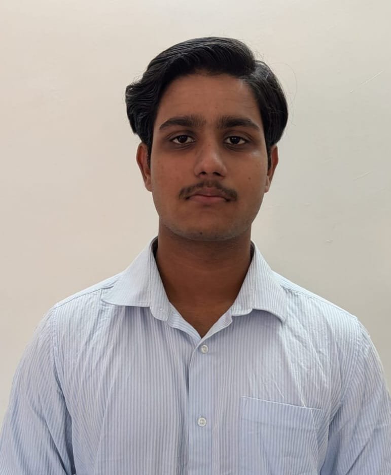 Surja Sankar Das an experienced Arts Science and Hindi Tutor